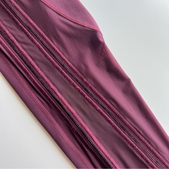 Athleta Shakti Mesh 7/8 Tight, Spiced Carbenet Size M - Picture 9 of 13